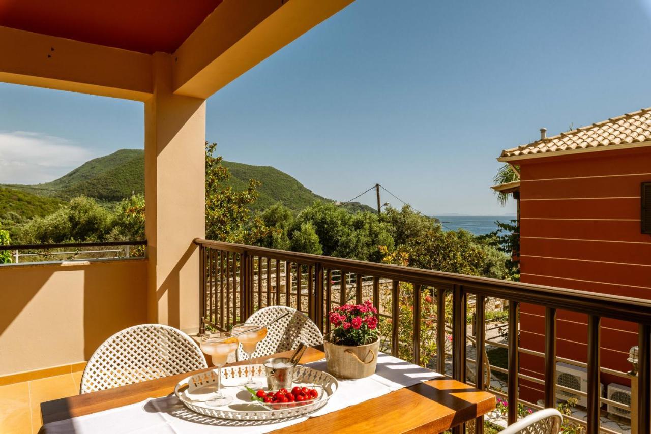 3Aktes Suites & Studios Sivota  Bagian luar foto