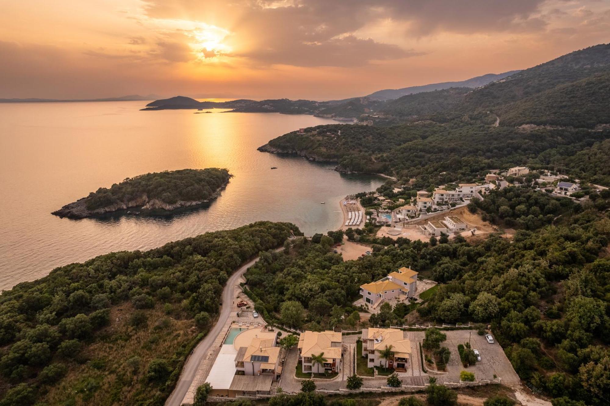 3Aktes Suites & Studios Sivota  Bagian luar foto