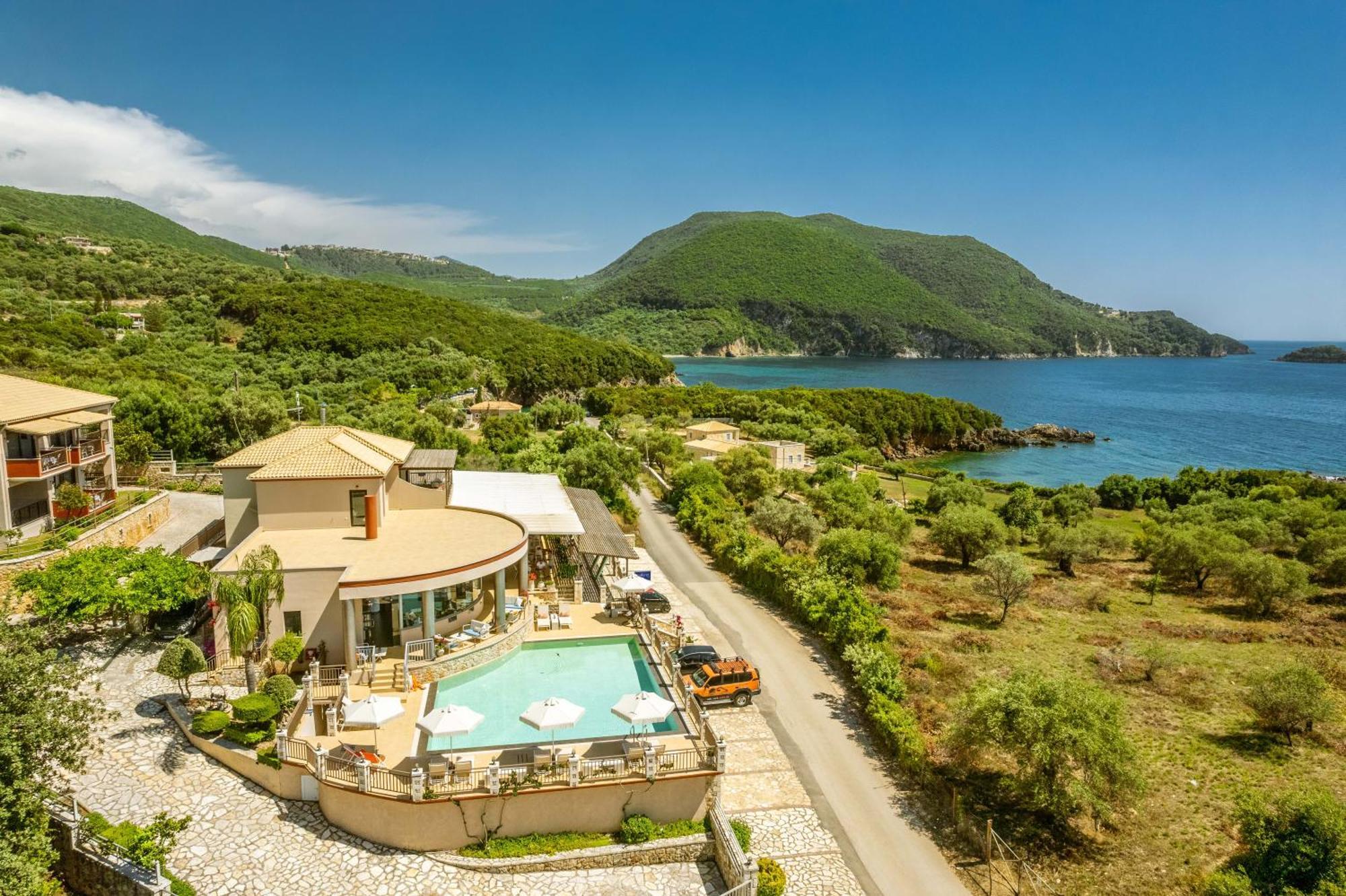 3Aktes Suites & Studios Sivota  Bagian luar foto