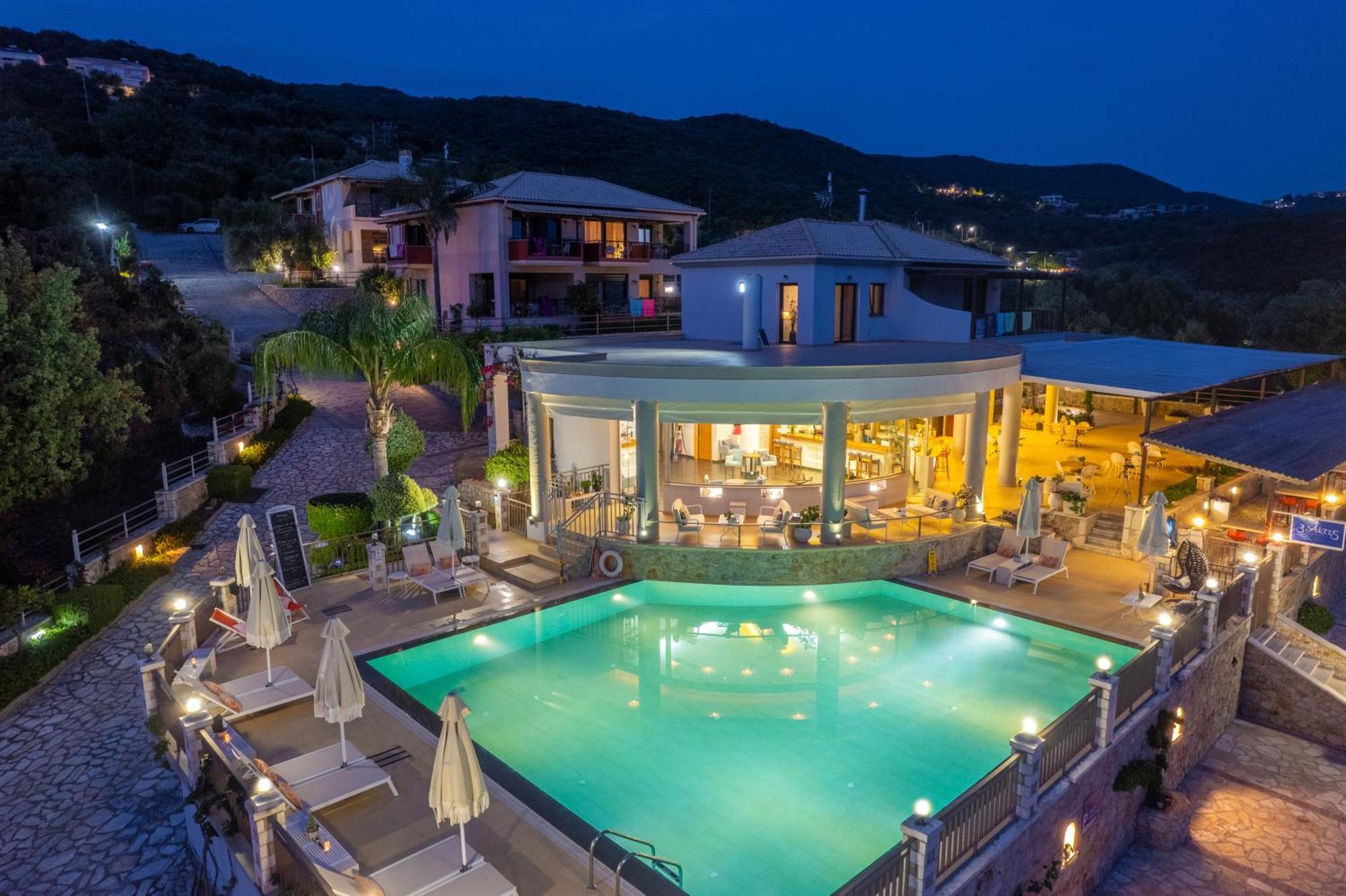 3Aktes Suites & Studios Sivota  Bagian luar foto